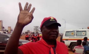 4 um número santificado/ MPLA: Um partido eleito por Deus