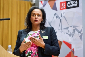 Isabel dos Santos sai em defesa de Pai e critica Jornal de Angola
