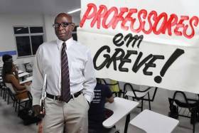 Professores do ensino superior angolanos vão retomar greve por falta de consenso