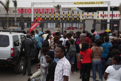 Inadec proíbe revistas de clientes nos estabelecimentos comerciais