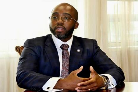 Entrada em bolsa da UNITEL acontecerá no início de 2026 - Governo