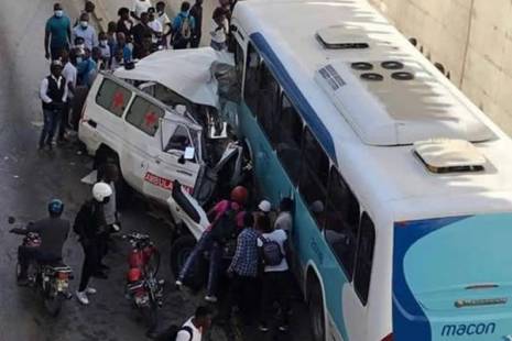 Acidente no viaduto do Prenda causou a morte a um dos motoristas