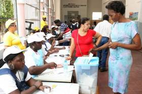 Angola quer acabar com cartão de eleitor até 2027 e permitir voto apenas com BI