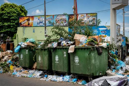 UE financia com 25,3 milhões de euros projeto para modernizar gestão do lixo em Luanda