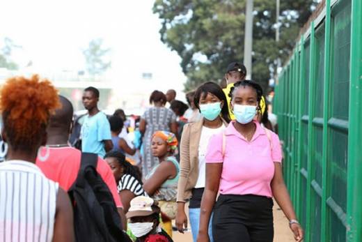 Luanda tem em circulação comunitária variantes sul-africana e inglesa do coronavírus