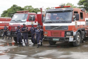 &quot; Existe uma quadrilha dentro dos serviços de proteção civil e bombeiros&quot; denunciam trabalhadores