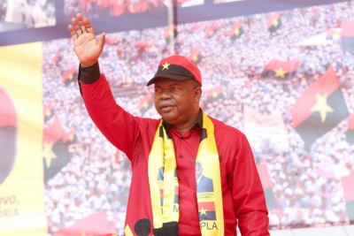 João Lourenço começou a roubar mais cedo que JES, antes de ser presidente de Angola