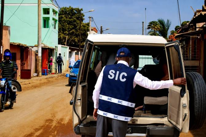 Detido falso oficial superior do SIC que extorquia comerciantes estrangeiros