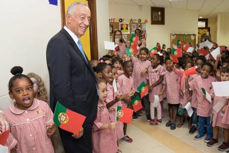 Cooperante contesta decisão do governo sobre Escola Portuguesa de Luanda após anos de silêncio