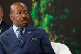 Gabão: Ex-PR Ali Bongo ouvido em Paris sobre queixa de sequestro após golpe de Estado