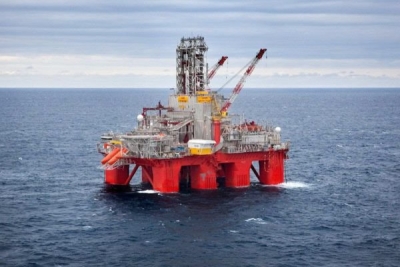 Relançar produção de petróleo em Angola é vital mas não será fácil - Economist