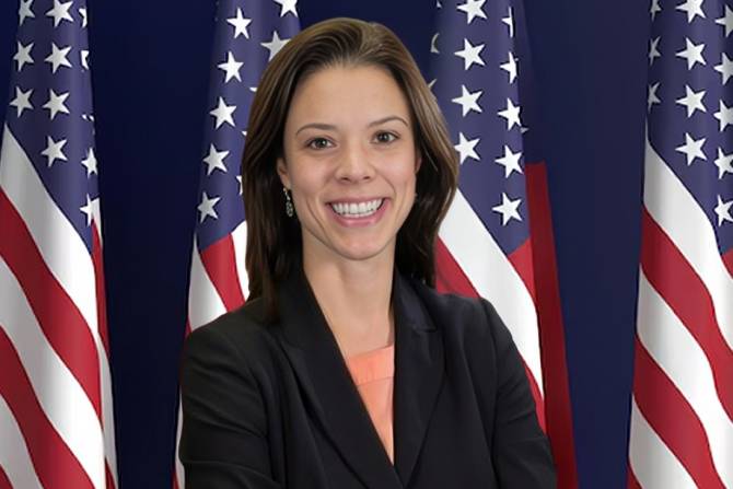 Presidente dos EUA manifesta “interesse em nomear” Abigail L. Dressel como nova embaixadora para Angola