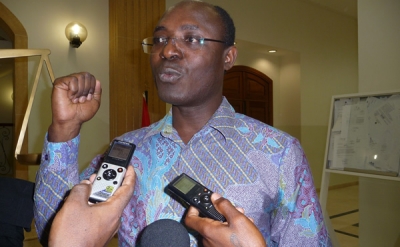 Tribunal de Luanda volta a adiar julgamento do jornalista Rafael Marques