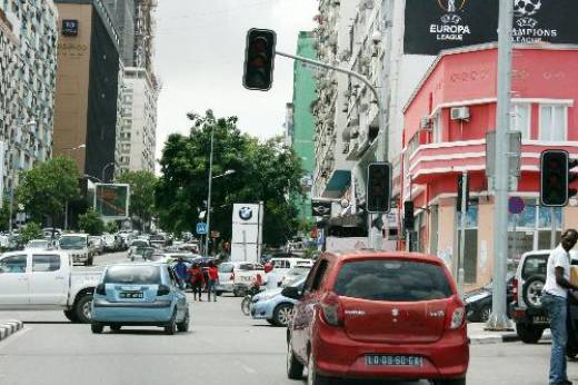 Angola cresceu 3,6% no segundo trimestre e 3,2% na primeira metade do ano
