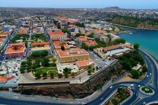 Angola planeia construir chancelaria na capital de Cabo Verde
