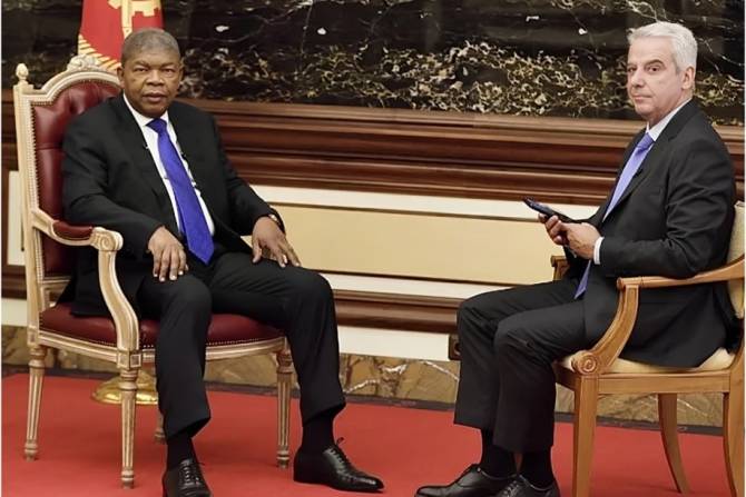 ”É minha obrigação ajudar a encontrar um substituto” - João Lourenço