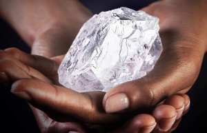 Angolana Sodiam deixa de vender diamantes brutos para árabes da Odyssey