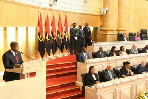 Autarquias e solução contra a alta dos preços devem estar reflectidas no “Estado da Nação”