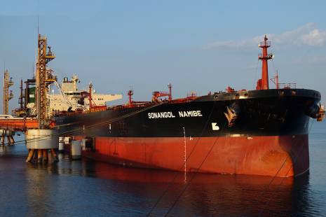 Explosão atinge navio petroleiro da Sonangol no Iraque sem causar vítimas