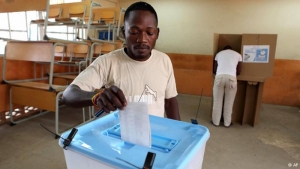 UNITA defende eleições autárquicas em Angola em 2020