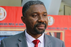 Governo são-tomense preocupado com venda de ações da Sonangol na empresa de combustíveis - PM