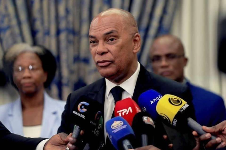 Líder da UNITA defende direito à manifestação e sem perdas de vidas