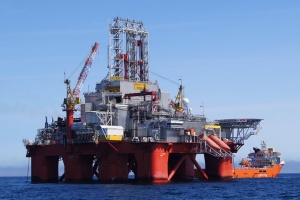 Governo angolano perdeu mais de 700 milhões de dólares em novembro com o petróleo mais barato
