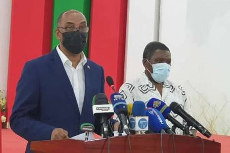 &quot;Chegou a hora de uma Angola sem corrupção e sem roubos&quot; - Adalberto da Costa Júnior
