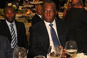 Operação Fizz: Juiz determinou a emissão de mandados de detenção de Manuel Vicente