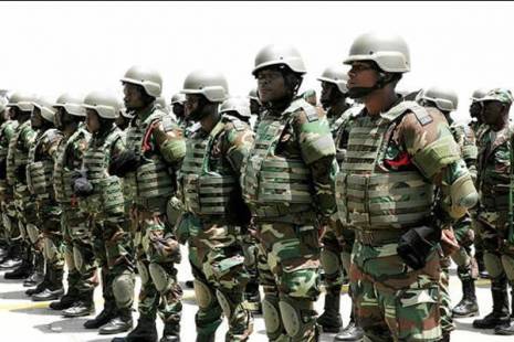 Parlamento angolano aprovou por unanimidade envio de militares para missão de paz na RDC