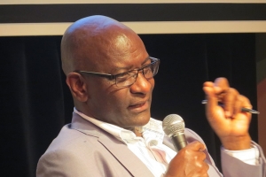 Historiador defende que Angola mantém &quot;expectativa&quot; da luta contra a corrupção