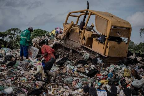 Angola recebe 36 propostas para gestão do aterro sanitário dos Mulenvos em Luanda