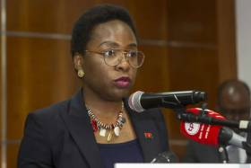 Angola poupa mais 300 milhões de dólares com prorrogação da moratória da dívida – ministra