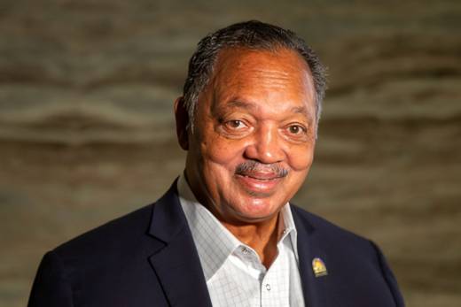Pastor afro-americano e ativista americano Jesse Jackson morre aos 84 anos