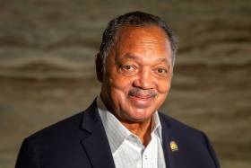 Pastor afro-americano e ativista americano Jesse Jackson morre aos 84 anos