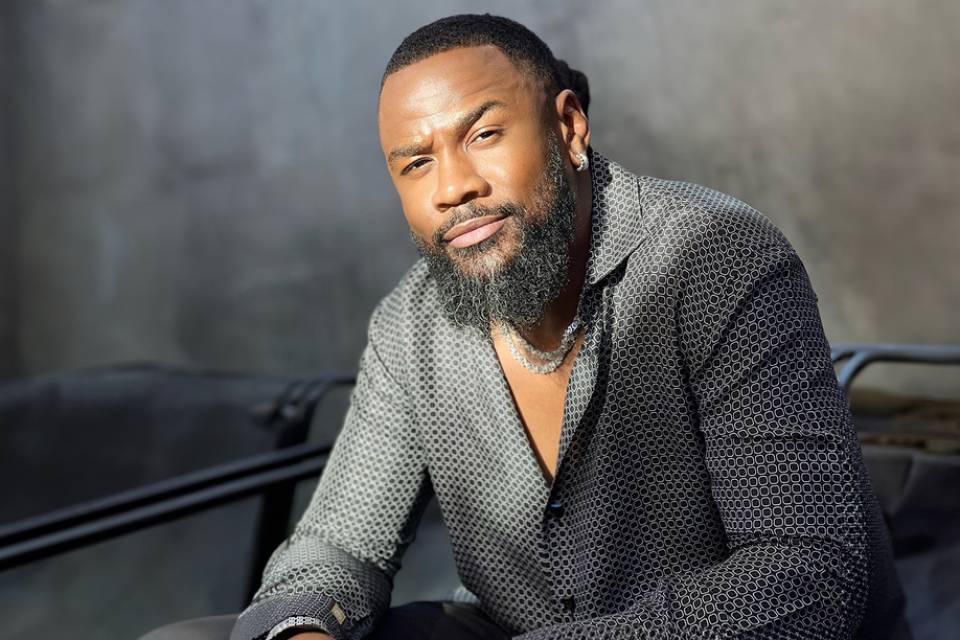 &quot;Estamos a celebrar 50 anos de independência, mas de quê?&quot; - C4 Pedro