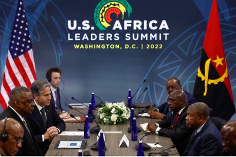 Blinken agradece a PR de Angola por &quot;liderança em desafios regionais e reformas democráticas&quot;