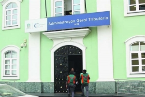 Inspecção à AGT detecta pagamentos milionários no exterior do pais em contas privadas