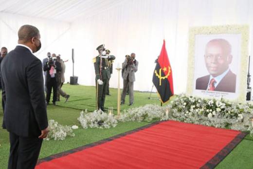 Futuro político do atual PR “depende das exéquias” mas “corpo pertence à família” – socióloga angolana