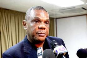 Regulação da comunicação social em Angola é &quot;pouco democrática&quot; e devia ser partilhada