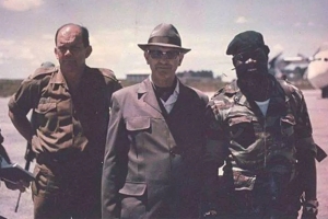 Exército da África do Sul convenceu Savimbi a iniciar guerrilha em Angola - oficial sul-africano