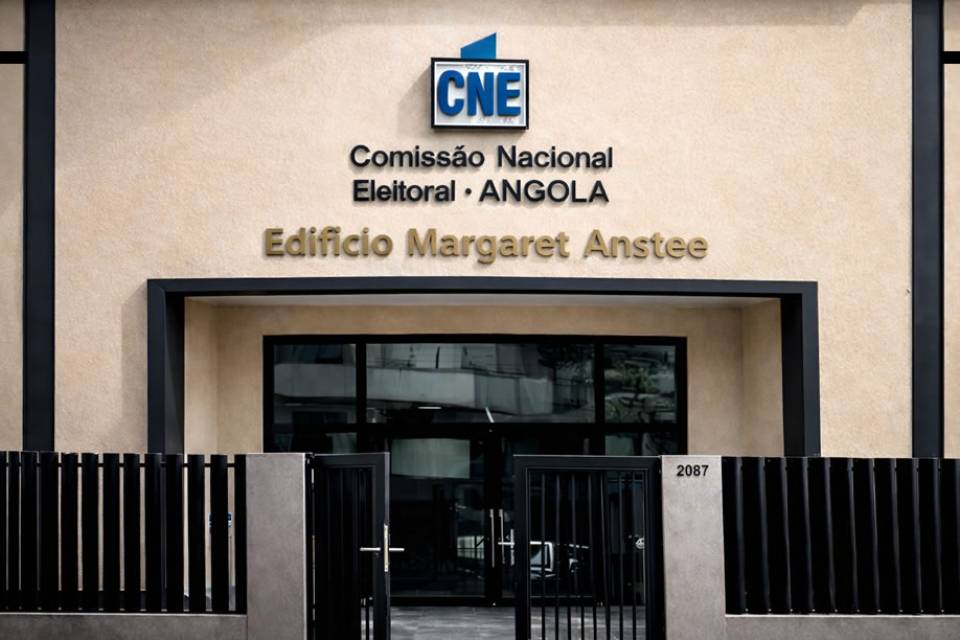 UNITA quer Assembleia Nacional a supervisionar actos da CNE