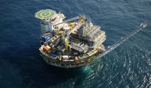 Angola entrega 20.000 barris de crude por dia ao Brasil para manter financiamento