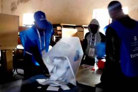 Arrancou a contagem de votos nas assembleias do centro de Luanda