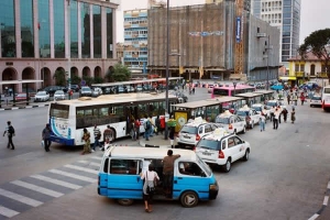 Mais de 630 milhões de pessoas utilizaram transportes públicos em Angola desde 2008