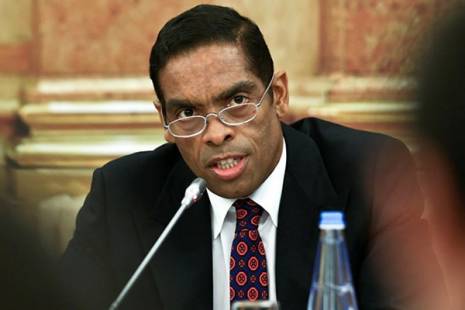 Investigadores revelam ligação de Álvaro Sobrinho a desvio de milhões em Angola