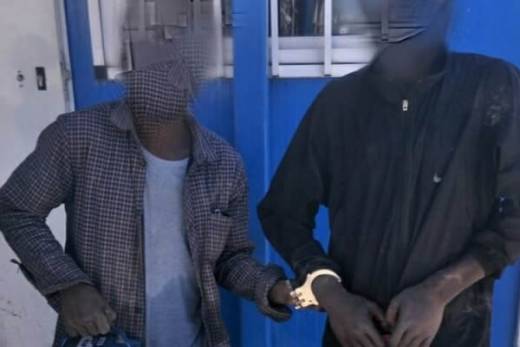 Detidos dois efetivos da polícia angolana suspeitos de fornecer munições a assaltantes