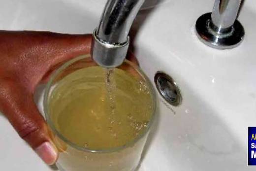 Abastecimento de água com restrições e ponte interditada devido a chuvas em Luanda