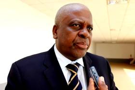 Deputado da UNITA declina medalha por "omissões no reconhecimento da memória" de Angola