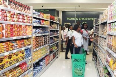Desvalorização do kwanza já se sente nos preços nos mercados de Luanda